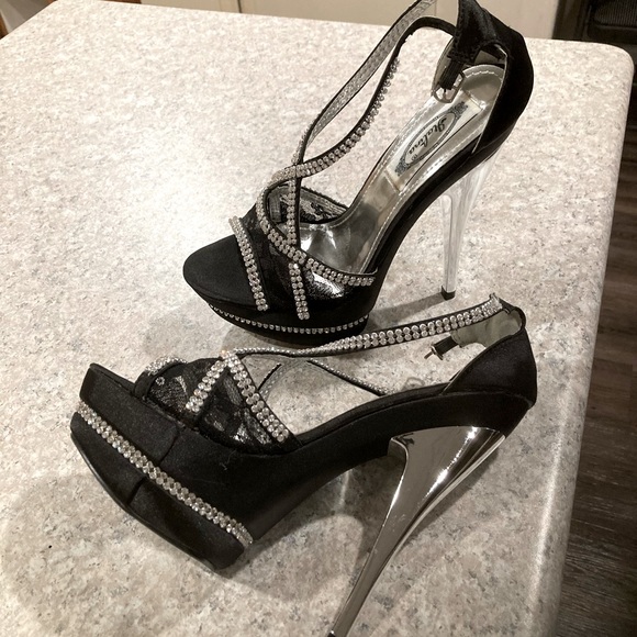 Sparkly platforms - Picture 2 of 3